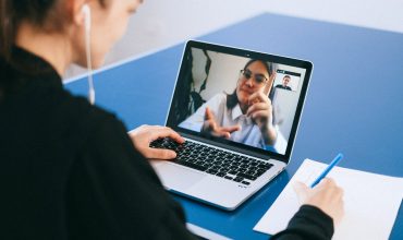 Terapia psychologiczna online w pytaniach i odpowiedziach